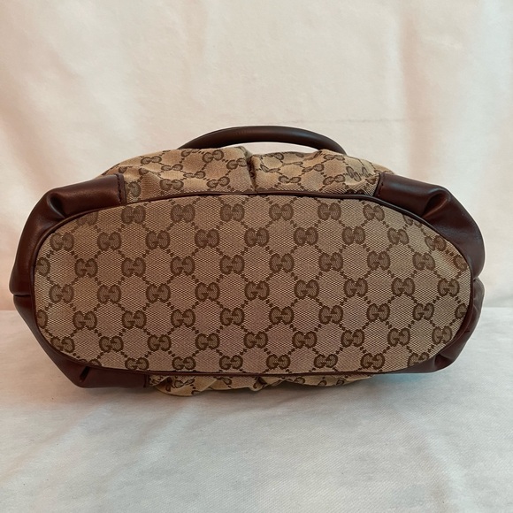 GUCCI GG Canvas Sukey Satchel - Picture 5 of 11